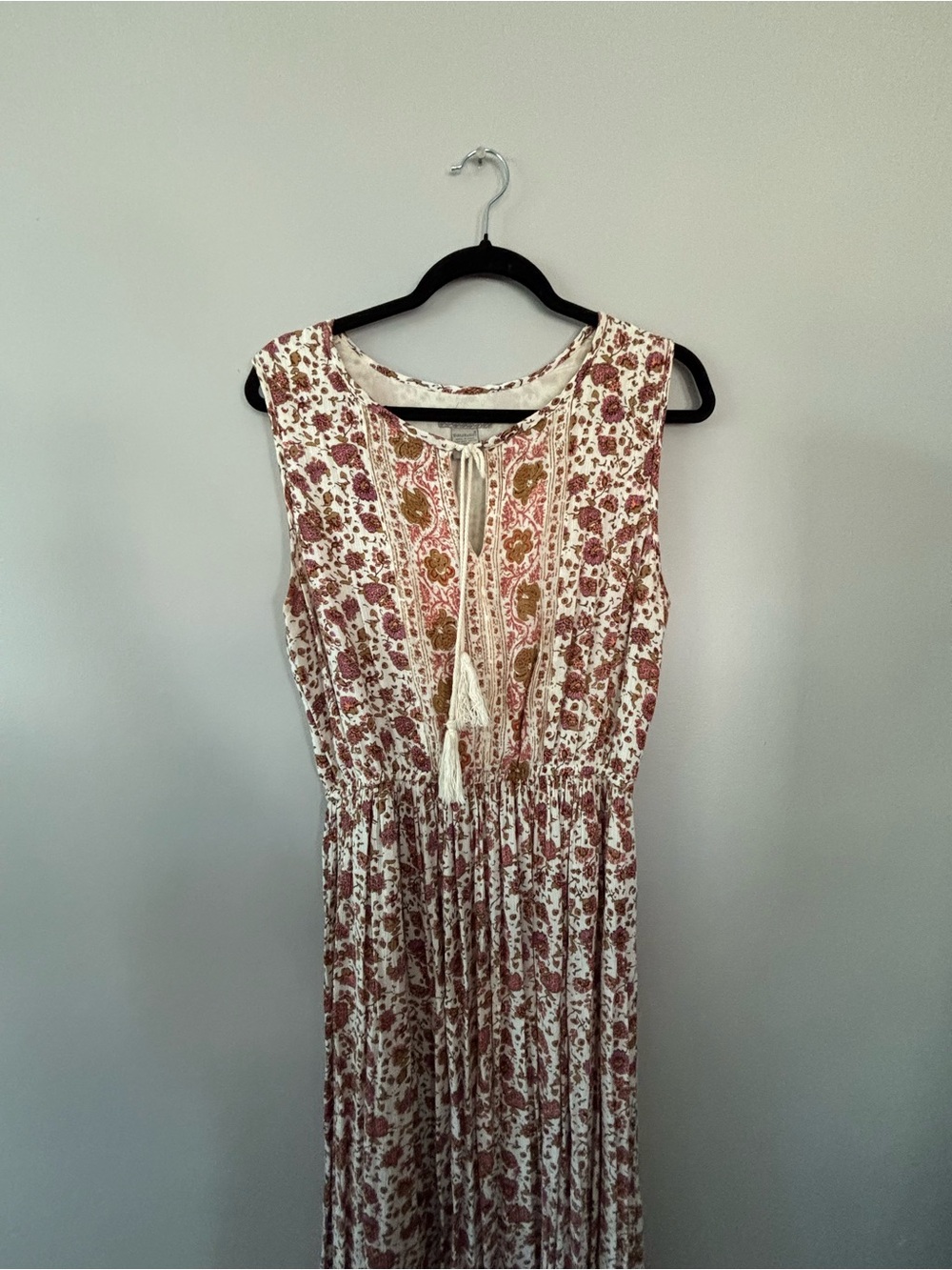 Sleeveless Floral Boho Chic Maxi Dress